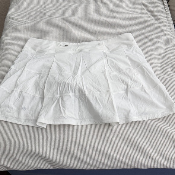 Lululemon pace rival Women's Active Skort -size 10 EUC like new - Picture 2 of 7